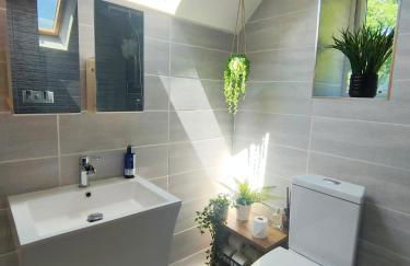 Rural cottage! Wood-fired hot tub Bliss awaits - Photo 7