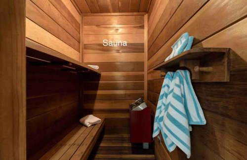 Indoor Pool Near Grand Haven & Lake Michigan Beach - Foto 21