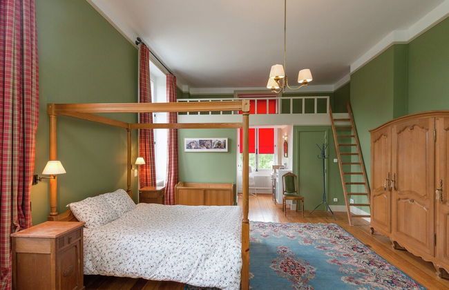 Beautiful Manor House in a Park Near Rochefort - Foto 9