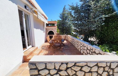 Lavender House - Photo 3