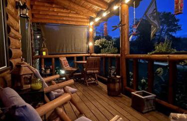 Romantic Nature Escape: Beautiful Log Cabin with Amazing Views and Hiking Trails Nearby in the White Mountains, New Hampshire - Foto 3