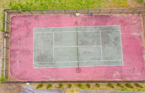 Game Room and 3-Story Deck at Lake Hiwassee Hideaway - Foto 42