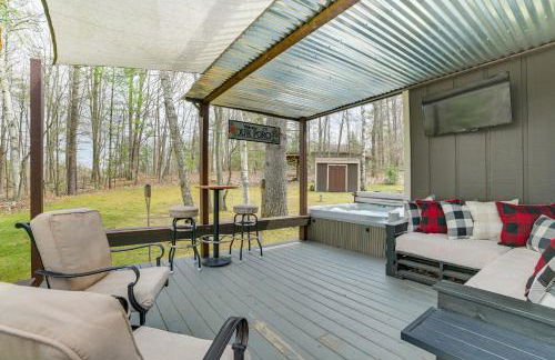 Private Hot Tub and Deck Gaylord Family Home! - Foto 2