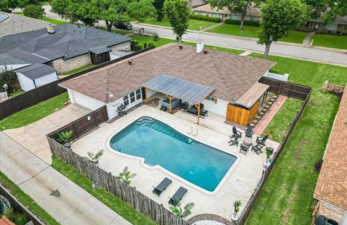 5-BR Relaxing Retreat with Pool Hot tub Fire Pit - Foto 42