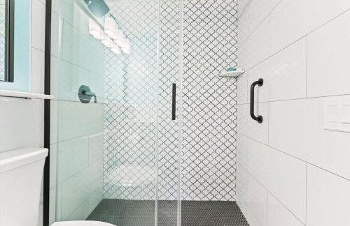 The Flamingo Flat | Steps to Beach + Heated Pool - Foto 11