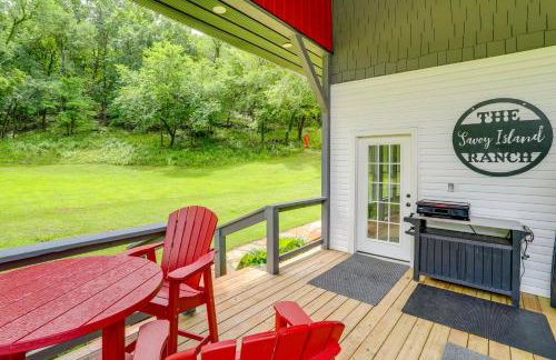 River Access and Private Deck Mountain View Retreat - Foto 10