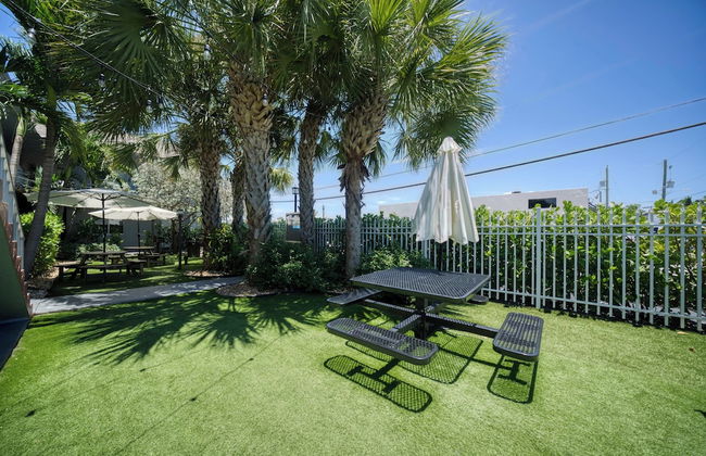 The Victor Apartments By Lowkl - Photo 36