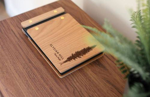 Modern Designer Cabin, Newly Renovated, EV Charger, Arcade, Kids Bunkbed, Minutes to Lake Arrowhead and Lake Gregory - Foto 51