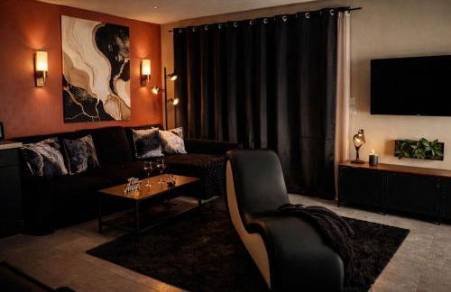 Eden House, Cocon sensuel et romantique avec jacuzzi - Foto 4