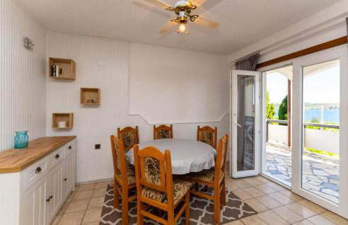 Nice Apartment In Rtina With Wifi - Photo 12