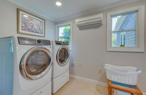 5 Mi to Provincetown! Water-View Beach House - Foto 13