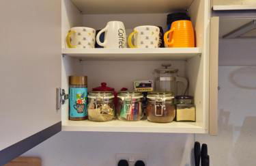 Central Gloucester Self-Catering Flat - A Hidden Gem - Foto 20