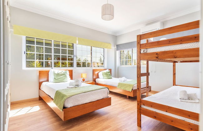 Villa Amendoeira in Olhos de gua - Foto 22