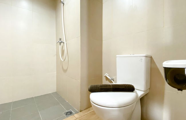 Homey and Simply Look Studio LRT City Jatibening Apartment - Photo 16
