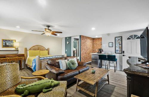 Mile to Beach! Tiki Master Suite - Foto 1