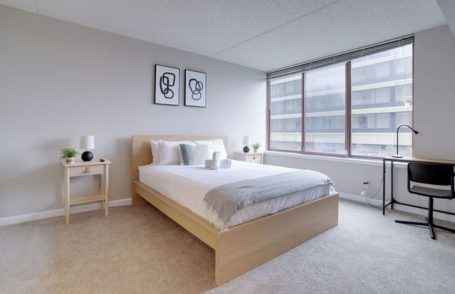 Heart of DC Area Apartments - Photo 8