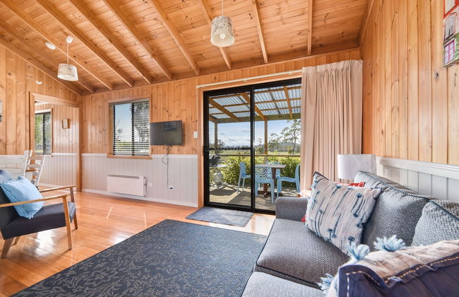 Hazelcreek Cottages - Photo 4