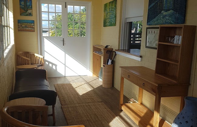 Kernow Charters Towers - Photo 1