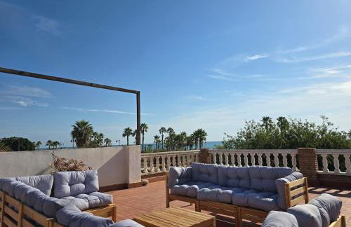 BeachFront Mediterranean Retreat - Foto 29