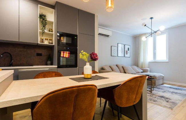 Cultural Haven Central Two Bedroom Apartment in Zadar With City Views - Foto 10