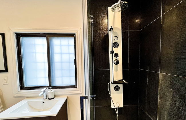 Chic Townhome with Garage Dt MTL - Foto 19