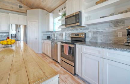 Sleeps 26 2 Homes w/ Waterfront Pool + Boat Dock Laguna Village Escape - Foto 94