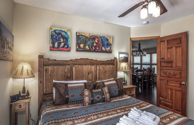 Midtown Riverfront by Ruidoso Vacation Rentals - Foto 35