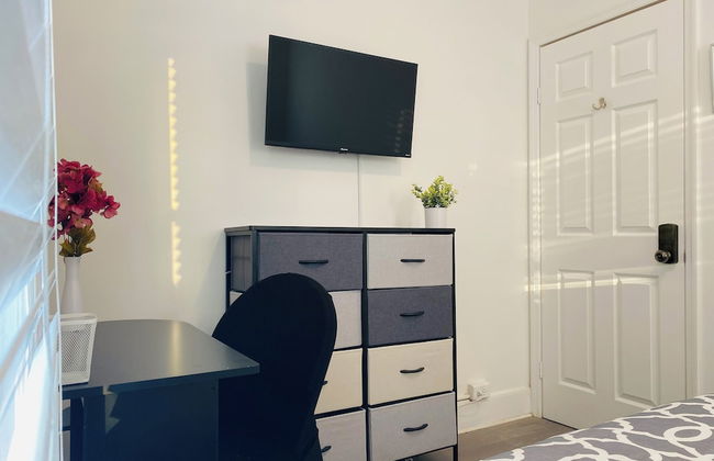 Modern Private Share Bedroom Bus stop to NYC - Foto 8