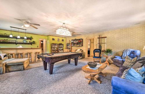 Campbell Retreat in Maggie Valley with Deck! - Foto 3