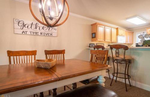 Riverfront home within walking distance of Helen - Foto 20