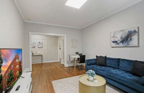 Chic & Fully Furnished 2BR Apartment - Roscoe 1 - Foto 3