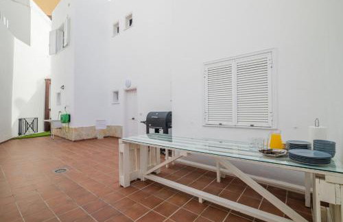 BEAUTIFUL VILLA - 4 bedrooms, heated pool, 2 priv car park places, fibre net, PS5, tv channels - Foto 29