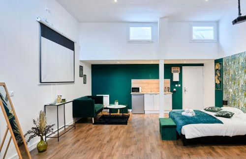 NG Prestige - Nain I Suite Spa Privatif Premium I Jacuzzi - Sauna - Netflix - Projecteur - Foto 5