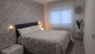 Ático 4 personas con terraza y vistas - Foto 5
