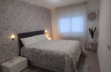 Ático 4 personas con terraza y vistas - Foto 5