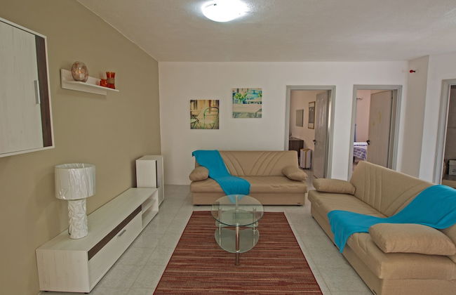 Maltarent Sunshine Apartments - Photo 10