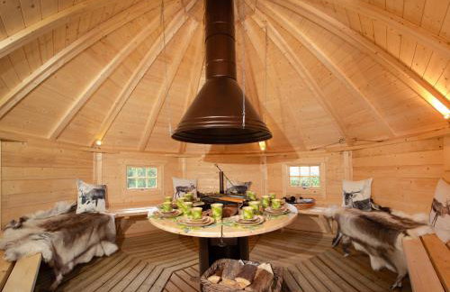 The Eagle's Nest - large house with hot tub and sauna - Foto 47