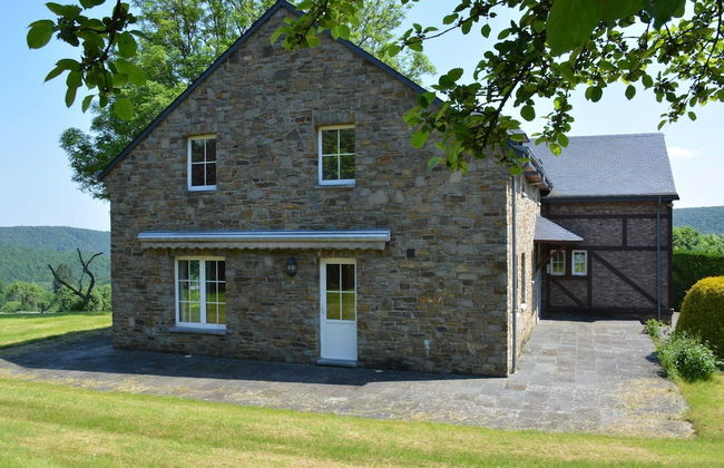 Spacious Villa Near Lesse - Photo 33