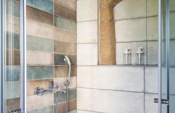 Myrsini's Castle House - Comfortable Residence with Large Balcony & Sea View - Photo 20