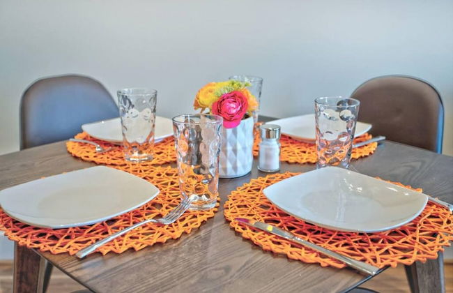 Walk Score 91 Balcony Near King ST - Photo 13