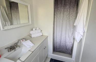 HUGE In-Law Apt Beach Oasis- Private entrance - Foto 2