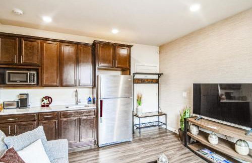 Cozy Oasis in Port Orchard - Private 1BR Suite with Trails - Foto 12