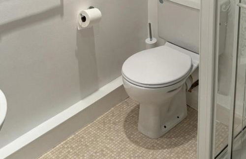 Superbly Appointed 3 Bedrooms and 3 Bathrooms - Foto 13