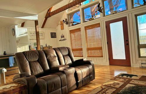 Cozy Indian Lake Chalet on Golf Course with Arcade/Gameroom - Foto 28