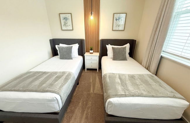 Upstay - Modern Home w Pool in New Development - Foto 23