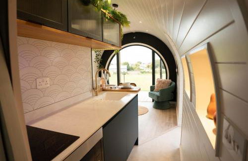 Luxury Glamping Tali Pod Escape with Private HotTub - Foto 8
