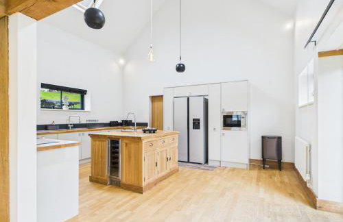 The Factory Barn with Hot Tub - Foto 14