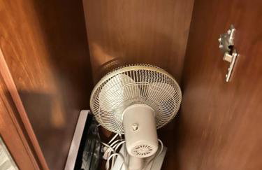 Peaceful 2-Bed Bungalow with Garden & Parking in Bramley Village, Rotherham - Foto 63