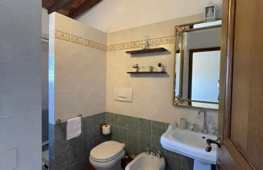 Podere I Sorbi, Spacious Tuscan Villa in Lajatico, Near Pisa & Volterra - Foto 14
