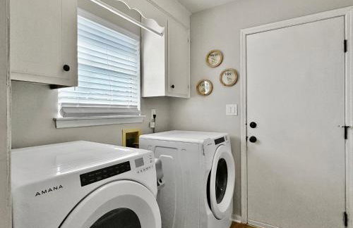 Cozy Home Away From Home - Pet-friendly, King bed - Foto 31